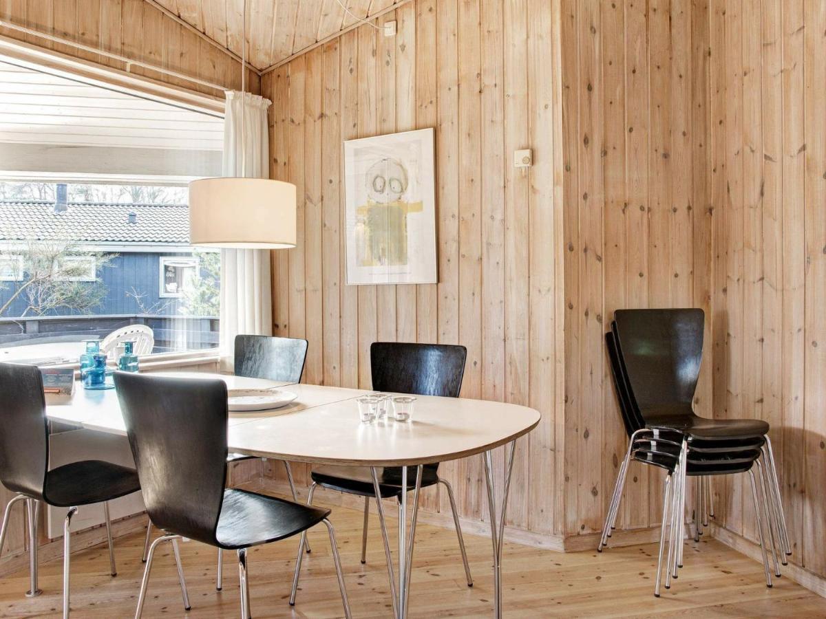 8 Person Holiday Home In Nex Snogebæk Εξωτερικό φωτογραφία